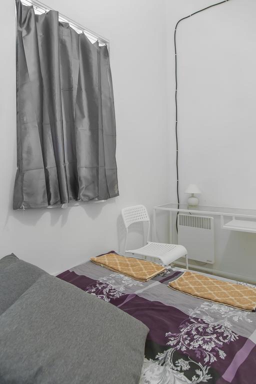 Metro Centrum Guest Rooms Warschau Exterior foto